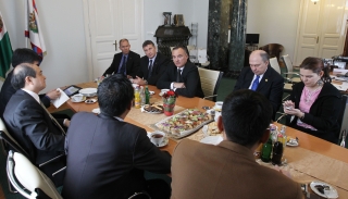 Magyar - vietnami együttműködés aláírása Győrben