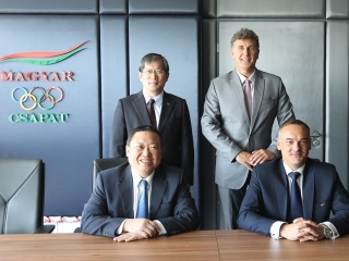A Magyar és a Tajvani Olimpiai Bizottság vezetői:<br />
Hong-Donw Lin (elnök), Kevin Kuo-I Chen (főtitkár), Borkai Zsolt (elnök), Szabó Bence (főtitkár)