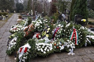 Dr. Leyrer Richárd korábbi MOB-alelnök temetése (2015. január 22.)