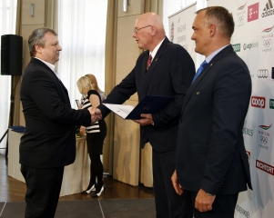 Elismerték Halászi László munkásságát is - az MTVA kiemelt szerkesztő oklevelet kapott