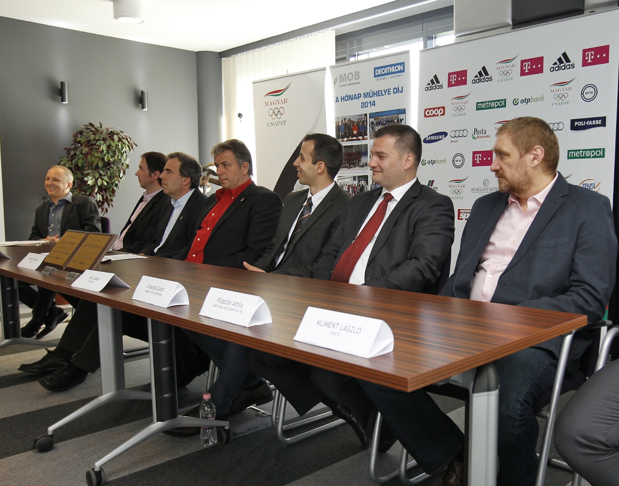 Díjazottak és díjátadók