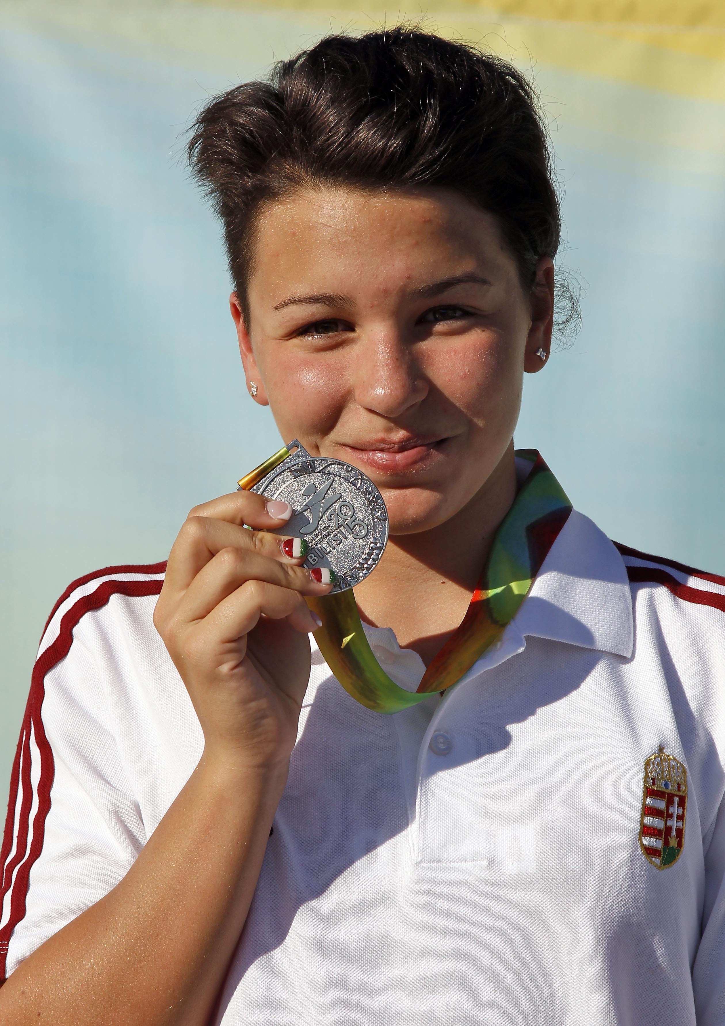 Késely Ajna a 100 méteres gyorsúszás ezüstérmese