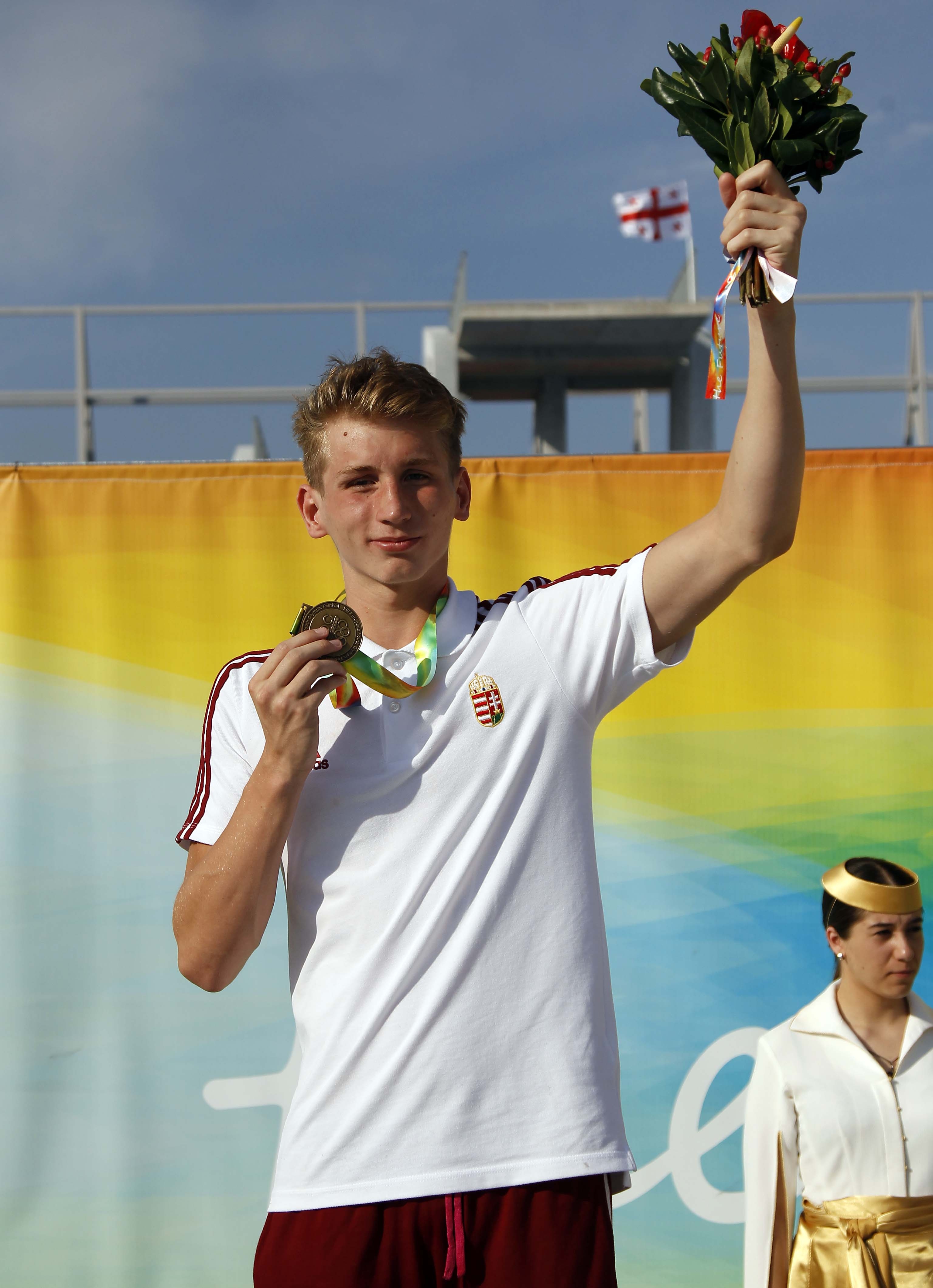 A bronzérmes Márton Richárd a 400 méteres gyorsúszás eredményhirdetésén