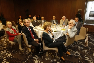 Vívók: Rejtő Ildikó, Bóbis Ildikó, Szolnoki Mária, Bárány Árpád, B. Nagy Pál, Marosi József, Pézsa Tibor, Erdős Sándor. Elöl: Bakonyi Péter, Matuscsákné Rónay Ildikó, dr. Kausz István