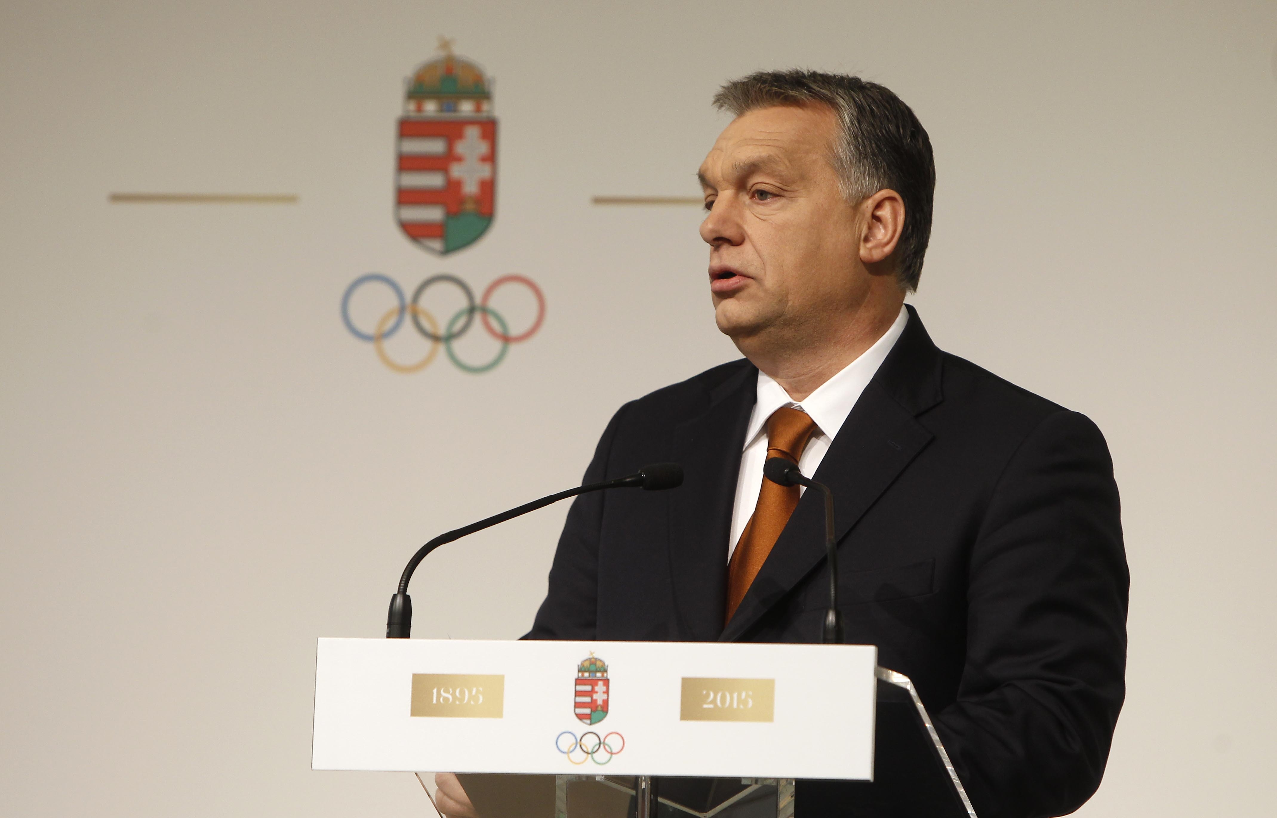 Orbán Viktor mondja köszöntőjét