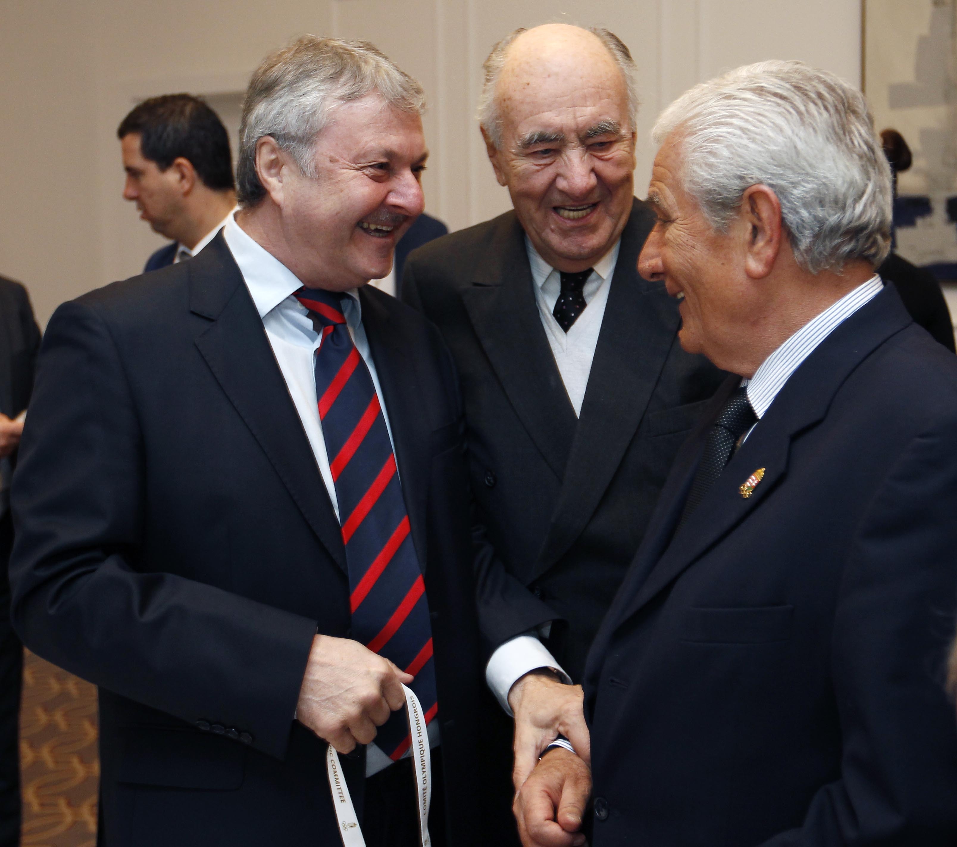 Sinka László, Ormai László, Kiss László