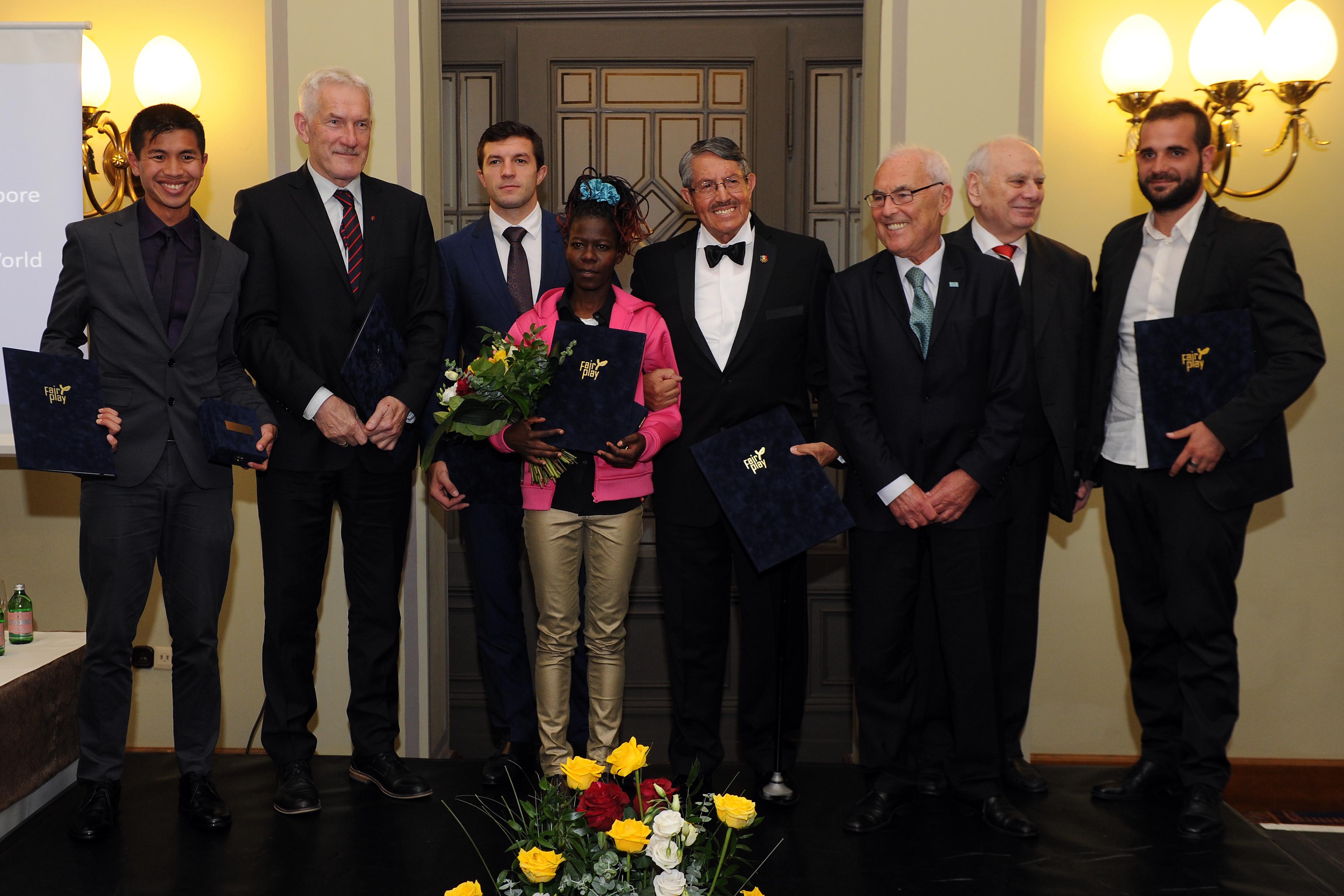 A megjelent díjazottak