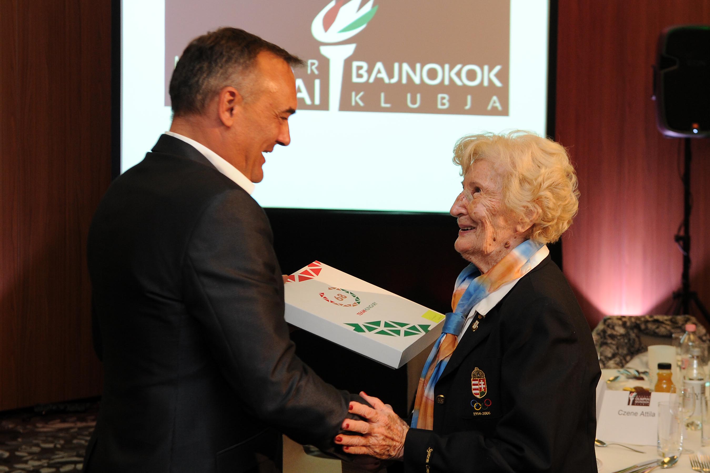 Borkai Zsolt és Reviczkyné Köteles Erzsébet