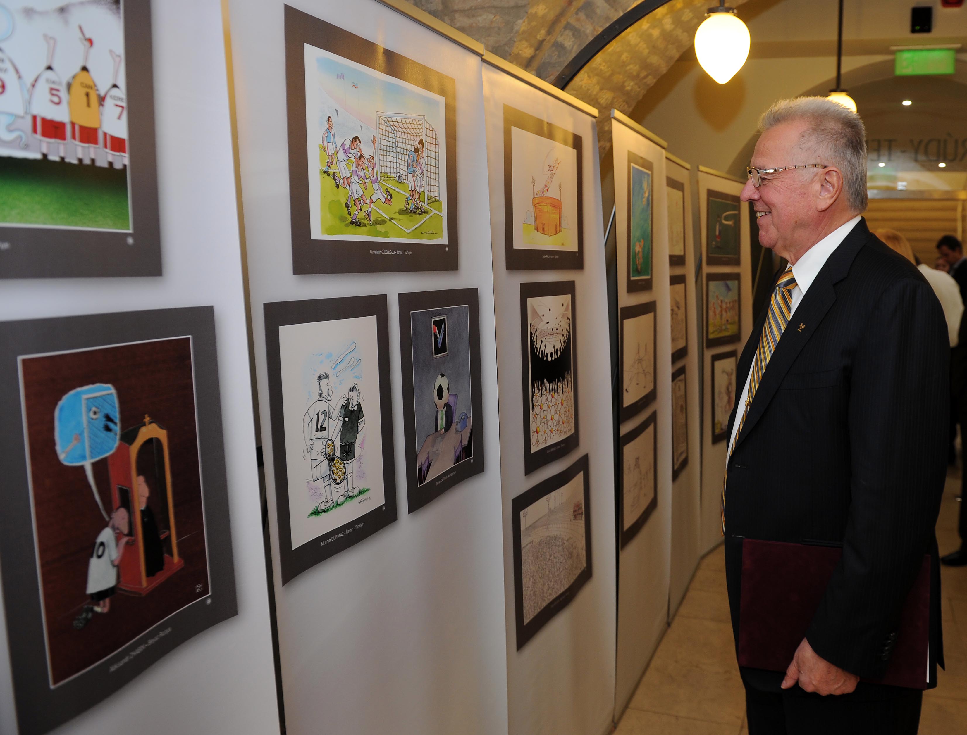 A Török Olimpiai Bizottság Fair Play Bizottságának karikatúra kiállítása 