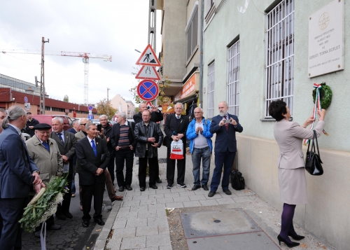 Koszorúzás az UTE alapításának helyszínén